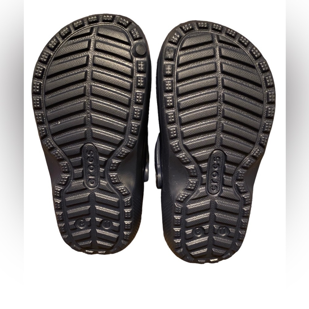 New without tags boys size 11c navy crocs lined. - Picture 4 of 4